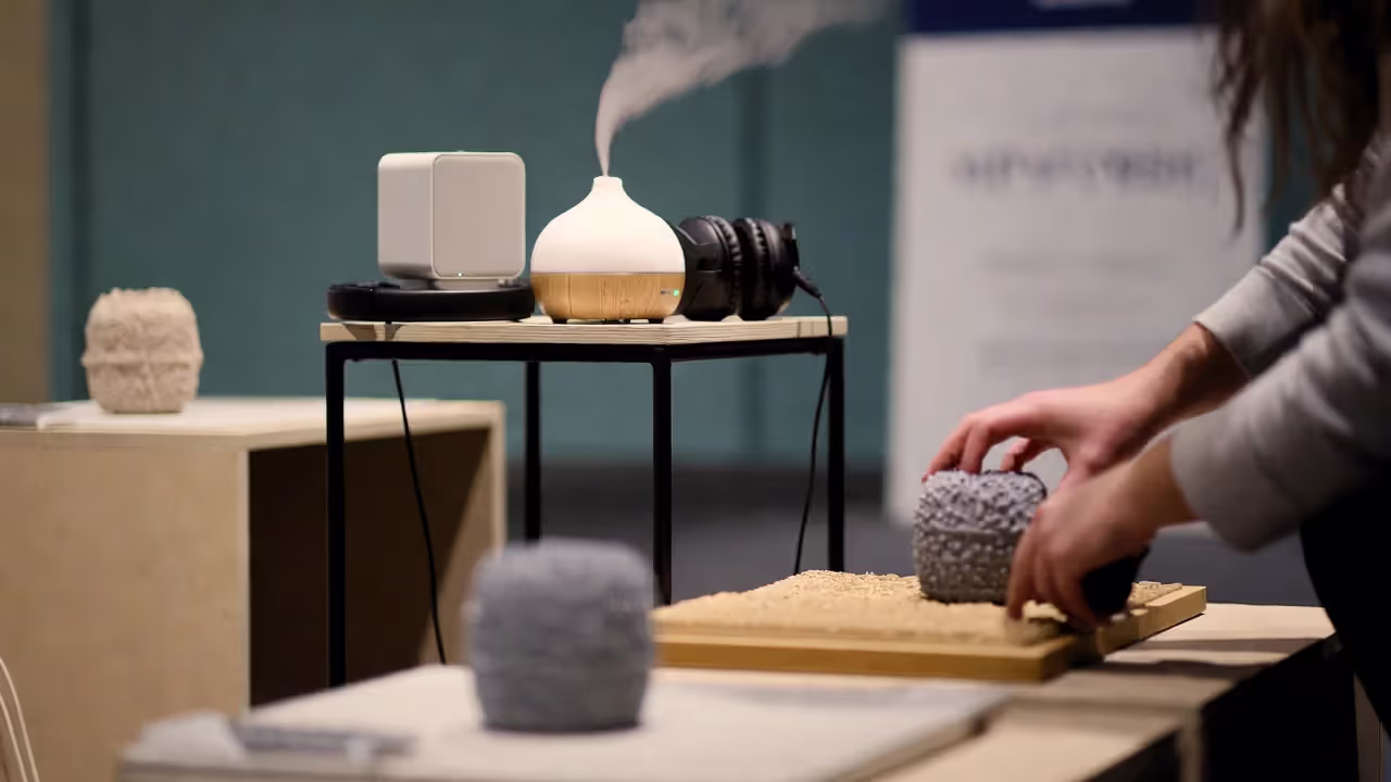 Multi-sensory cues make ideas stick.